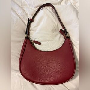 Elegant Red Leather Shoulder Bag